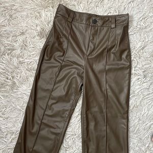 Zara Vegan leather Francoise pants. Size M